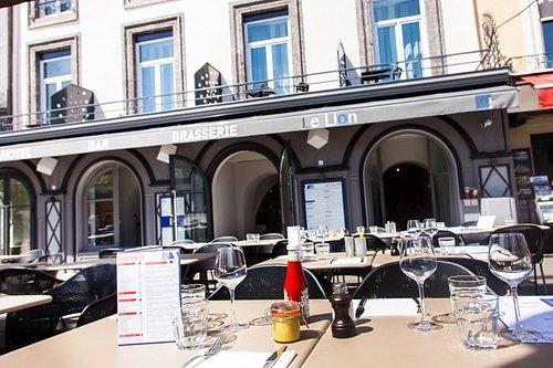 place de Jaude cafés terrasses