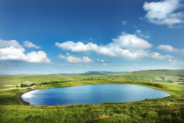 Lac d'en Haut dans le Cézallier